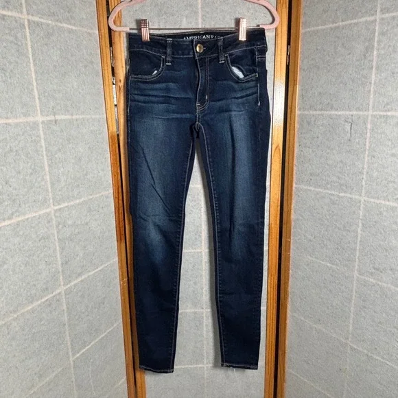 American Eagle Outfitters Women Jeans Dark Wash Skinny Fit Stretch Denim Size 4 - Picture 1 of 10